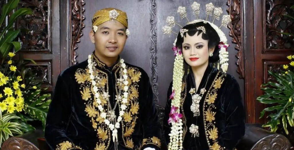 Baju Mantenan