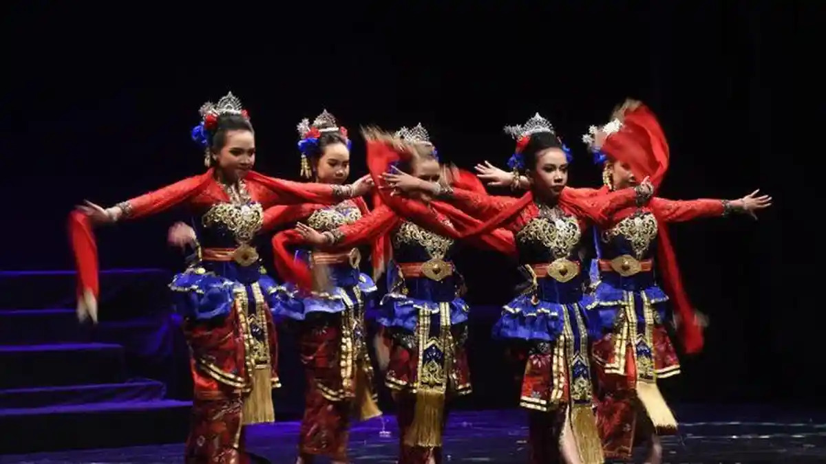 Tari Lenggang Surabaya