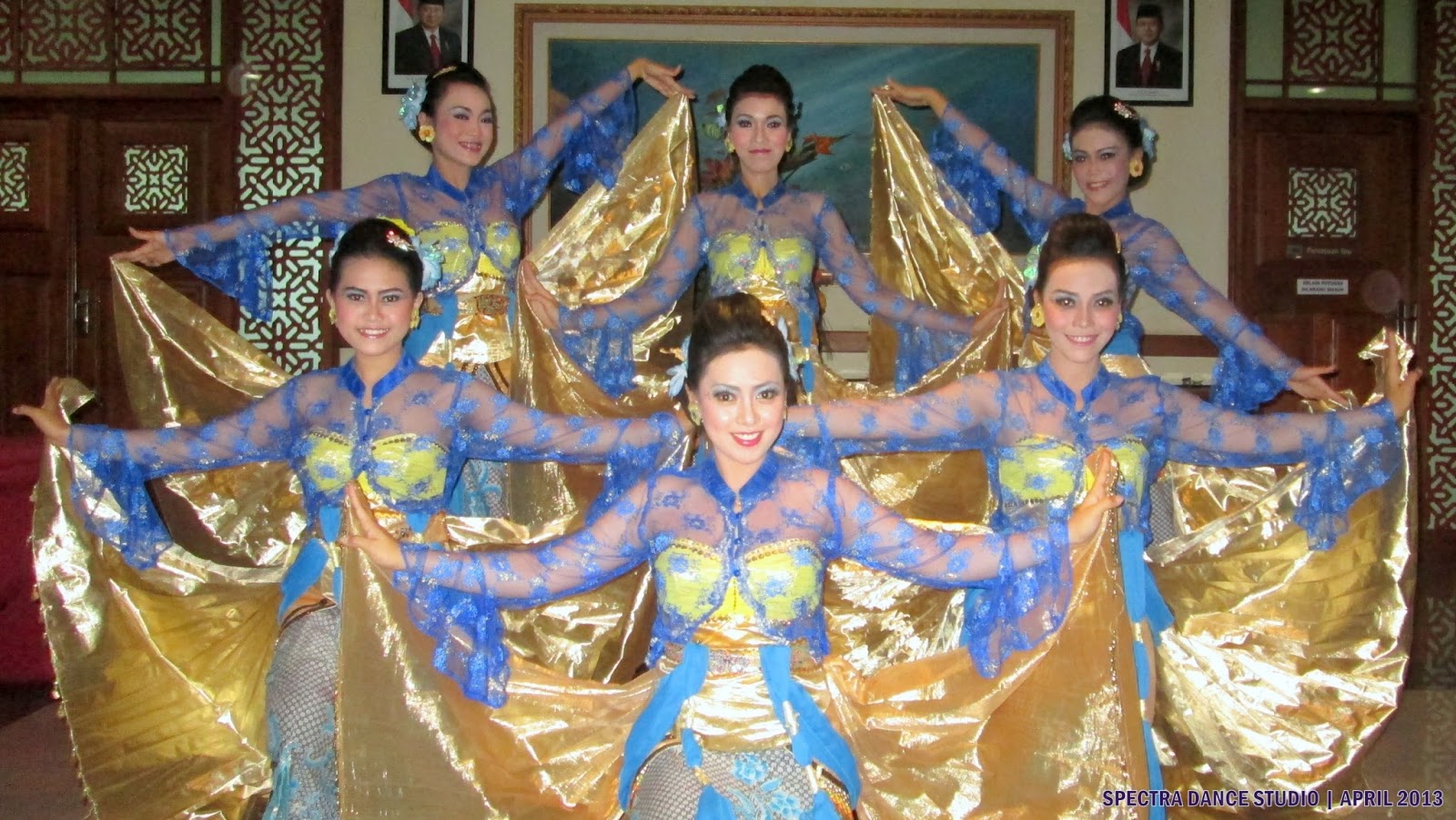 Tari Sparkling Surabaya